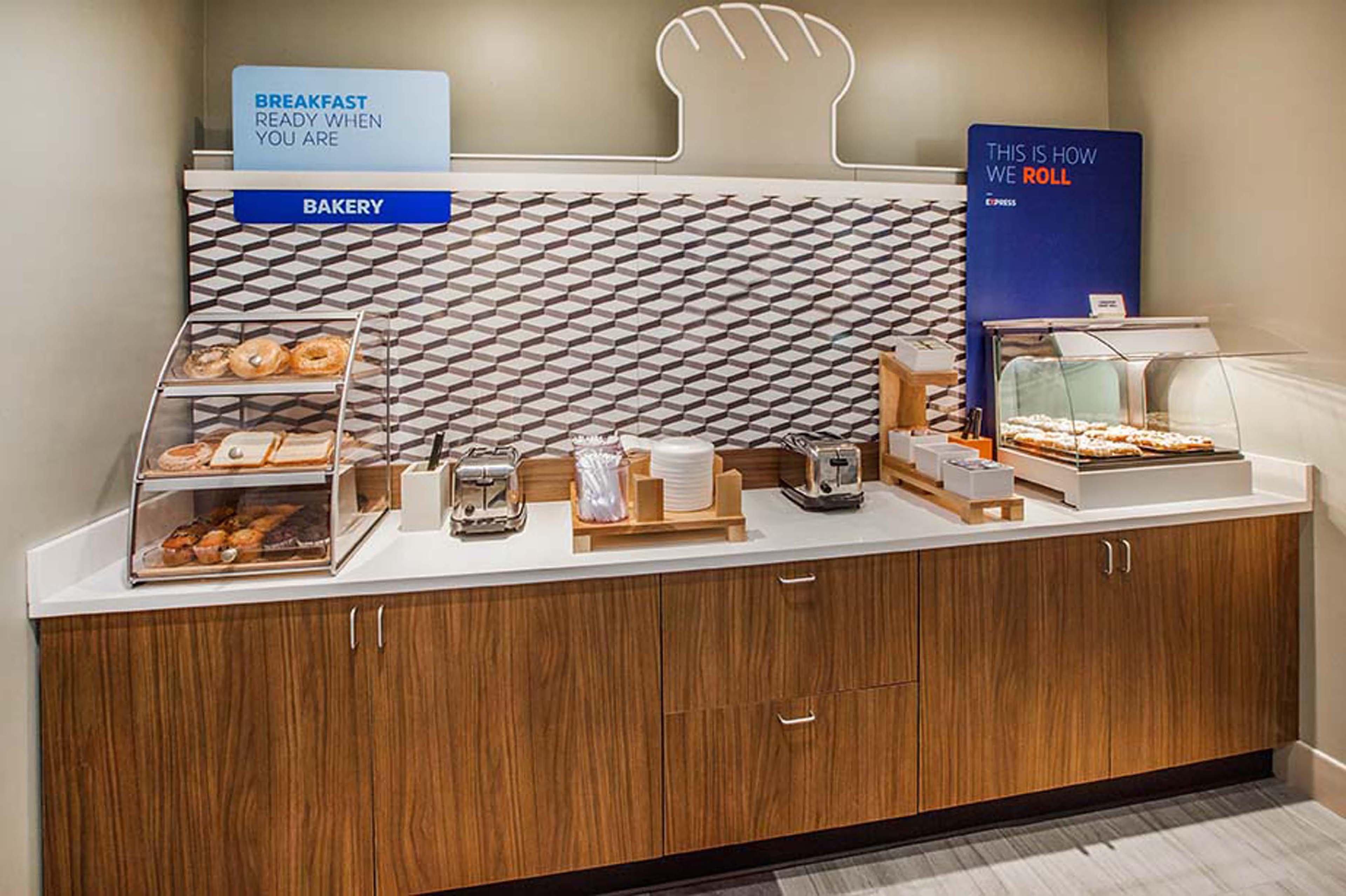 Holiday Inn Express & Suites Jacksonville South East - Medical Center Area By Ihg Ngoại thất bức ảnh